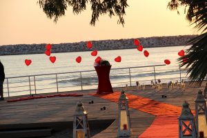 Evlilik Teklifi Organizasyonu Kırmızı Halı ve Denizci Fenerleri Hizmeti Aydın