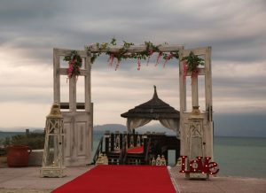 Çeşme Evlilik Teklifi Organizasyonu Kapı Süsleme İzmir Organizasyon