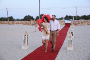 Çeşme Deniz Kenarında Evlenme Teklifi Organizasyonu Uçan Balon İzmir Organizasyon
